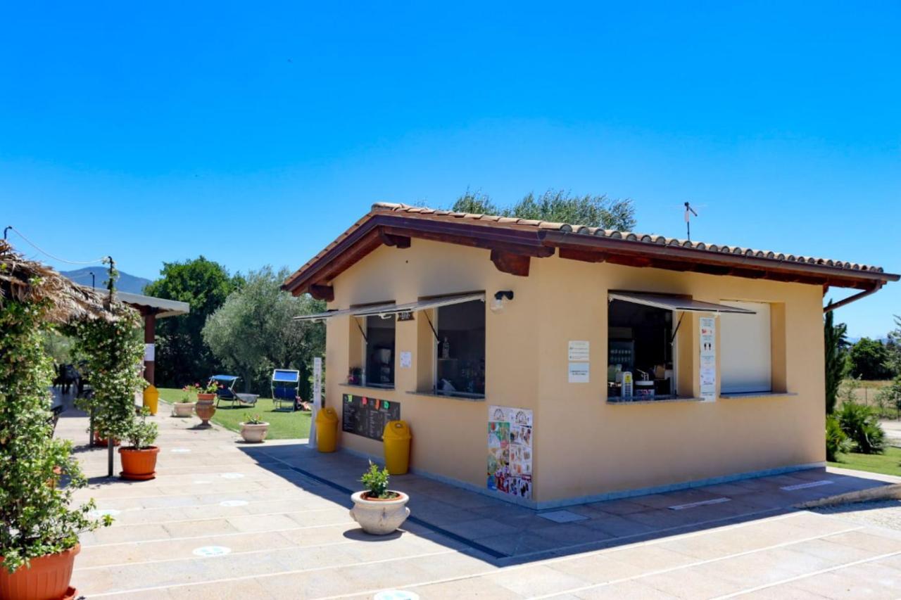 Agriturismo Il Casale Di Monica Rivotorto Exterior foto