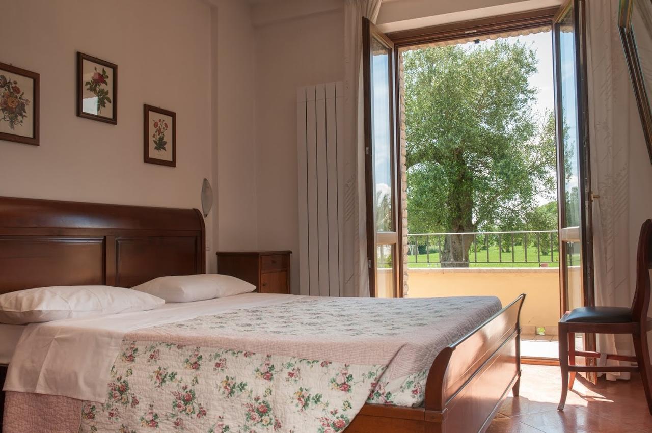Agriturismo Il Casale Di Monica Rivotorto Exterior foto