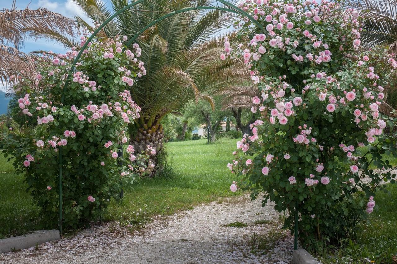 Agriturismo Il Casale Di Monica Rivotorto Exterior foto