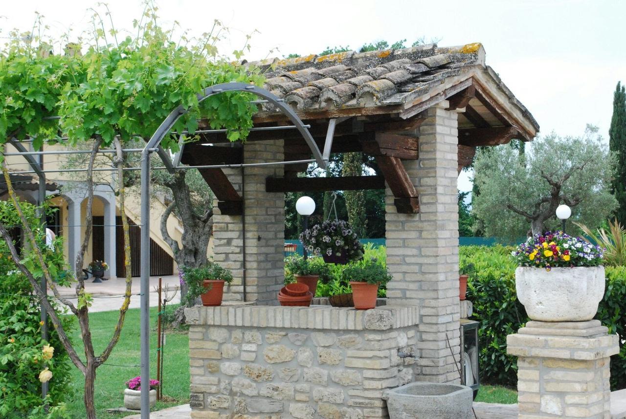 Agriturismo Il Casale Di Monica Rivotorto Exterior foto